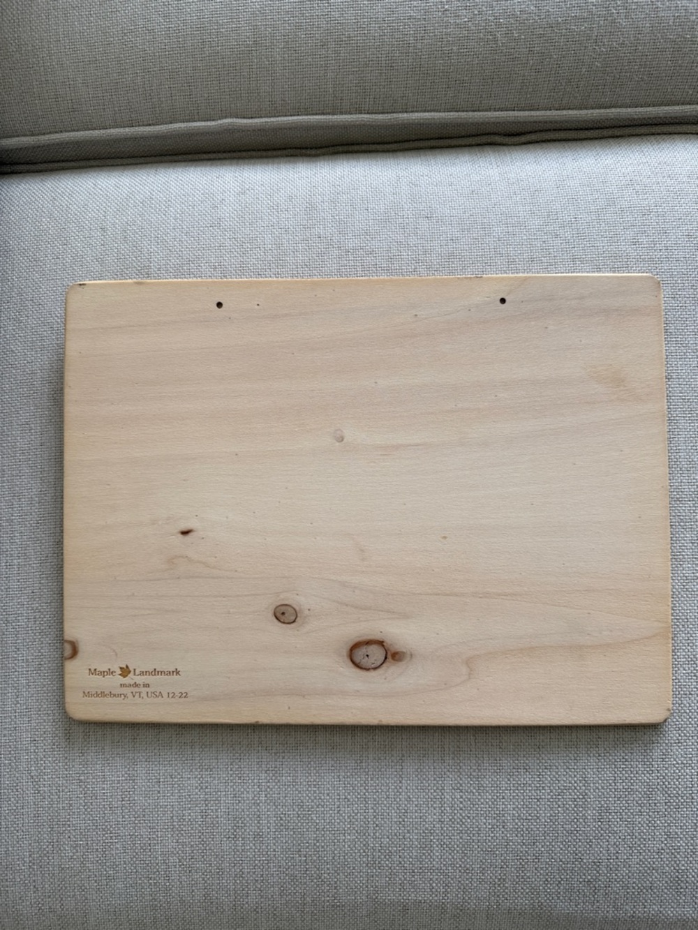 Maple Landmark Lift & Learn Backyard Birds Wooden Puzzle - Picture 6 of 11